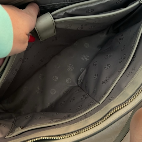 Tory Burch Robinson Tote - Picture 5 of 6